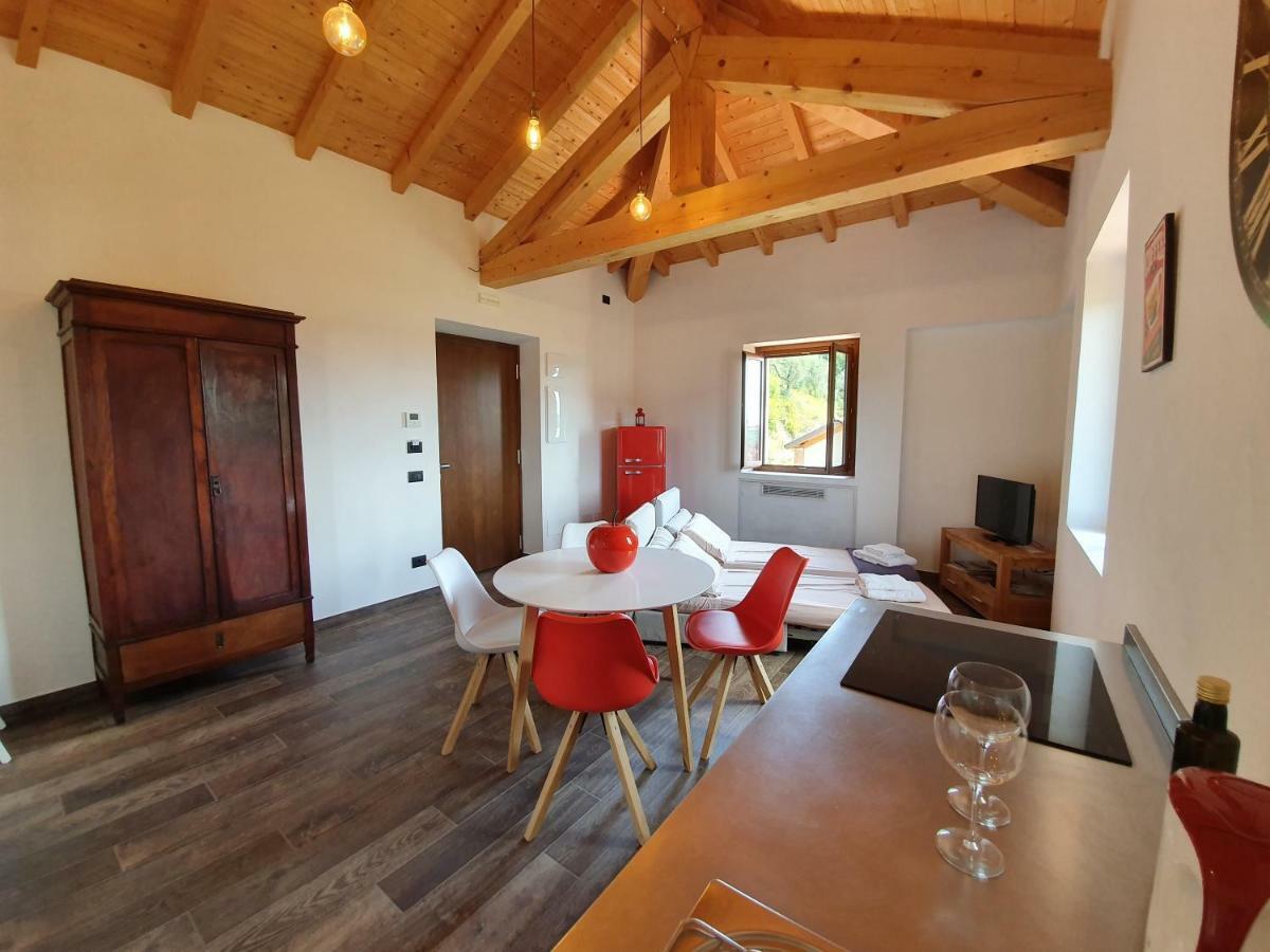 Agriturismo Podere Nigriano ซาโล ภายนอก รูปภาพ
