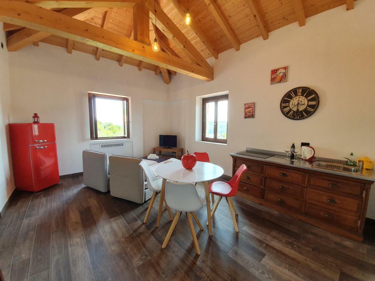 Agriturismo Podere Nigriano ซาโล ภายนอก รูปภาพ