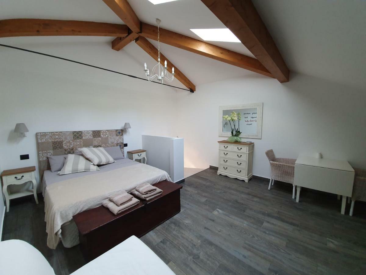 Agriturismo Podere Nigriano ซาโล ภายนอก รูปภาพ