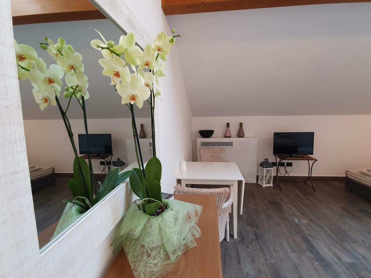 Agriturismo Podere Nigriano ซาโล ภายนอก รูปภาพ